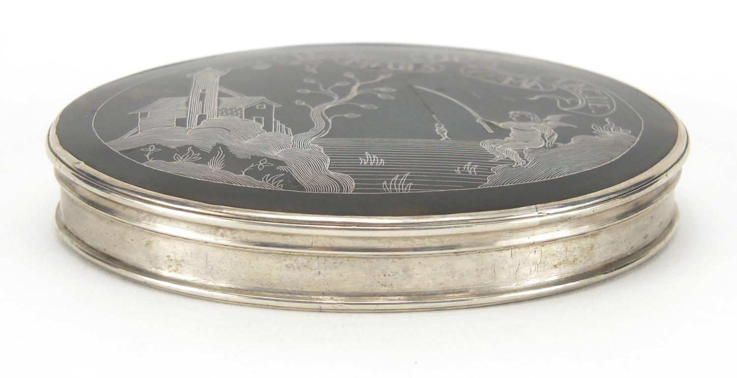 18th century oval silver and tortoiseshell snuff box, the hinged pique work lid decorated with a - Image 5 of 8