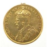 George V Canadian 1913 gold five dollars, approximate weight 8.4g : For further Condition Reports