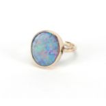 9ct gold cabochon opal ring, size O, approximate weight 3.4g : For further Condition Reports