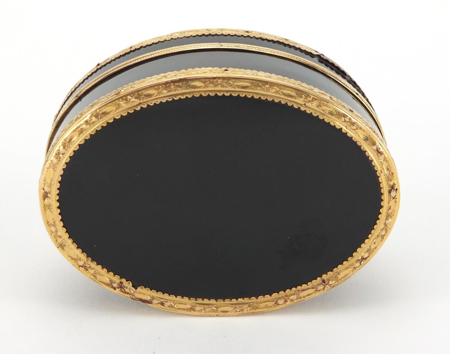 18th century French oval tortoiseshell snuff box with gold mounts, indistinct marks to the inside - Image 8 of 8