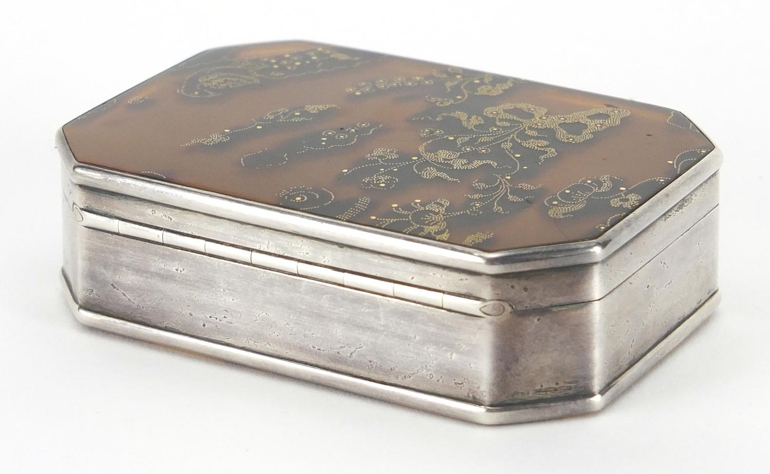 18th century rectangular silver, tortoiseshell and gold pique work snuff box, decorated with - Image 5 of 7