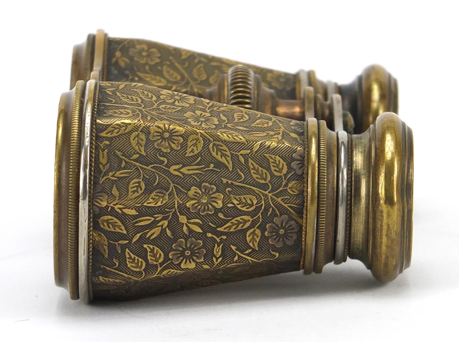 Pair of Edwardian brass opera glasses with octagonal barrels, engraved with flowers, 11cm wide : For - Image 3 of 6