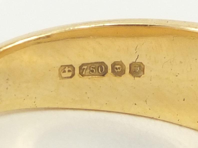 18ct gold baguette diamond solitaire ring, London 1980, size T, approximate weight 11.8g : For extra - Image 5 of 5