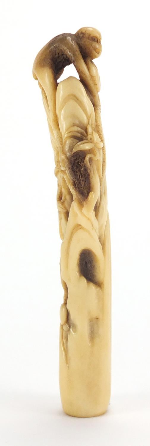 Oriental bone handle, finely carved with a monkey and snakes, 13.5cm in length : For Further - Image 6 of 7