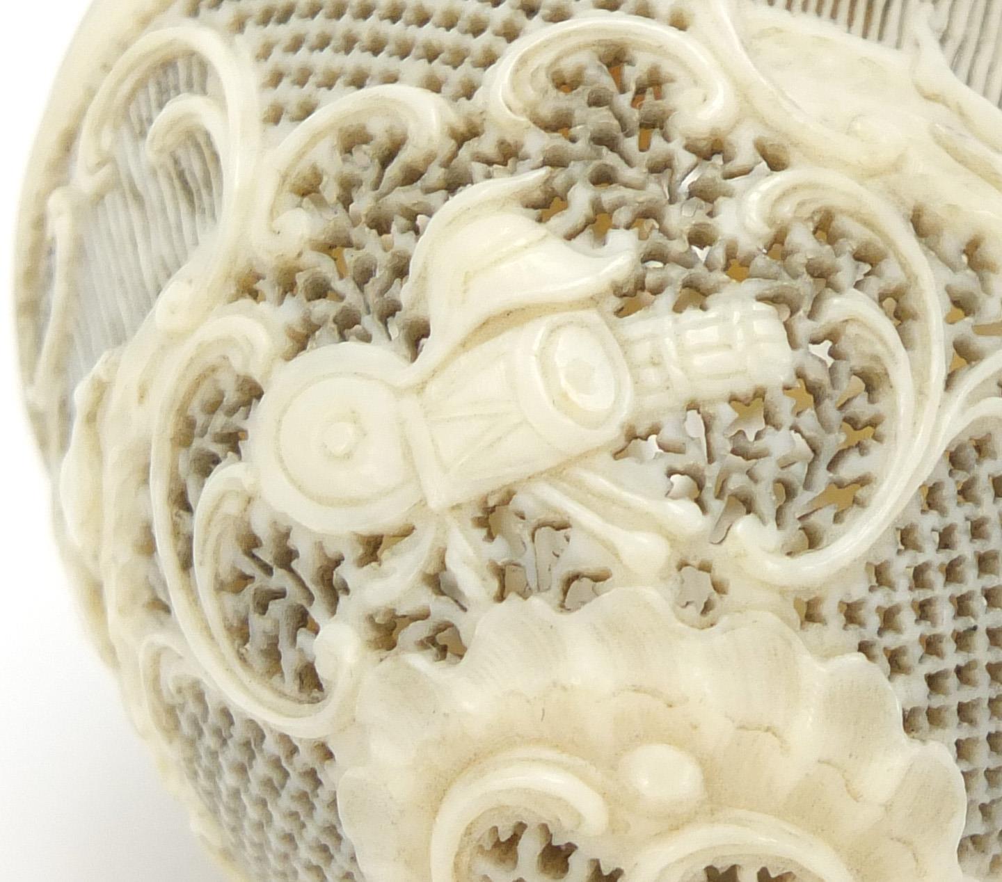 19th century European ivory trinket, finely pierced and carved with Cupids and flowers amongst C - Image 8 of 8
