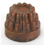 19th century copper jelly mould by Jones Bros, 11.5cm high : For Further Condition Reports Please