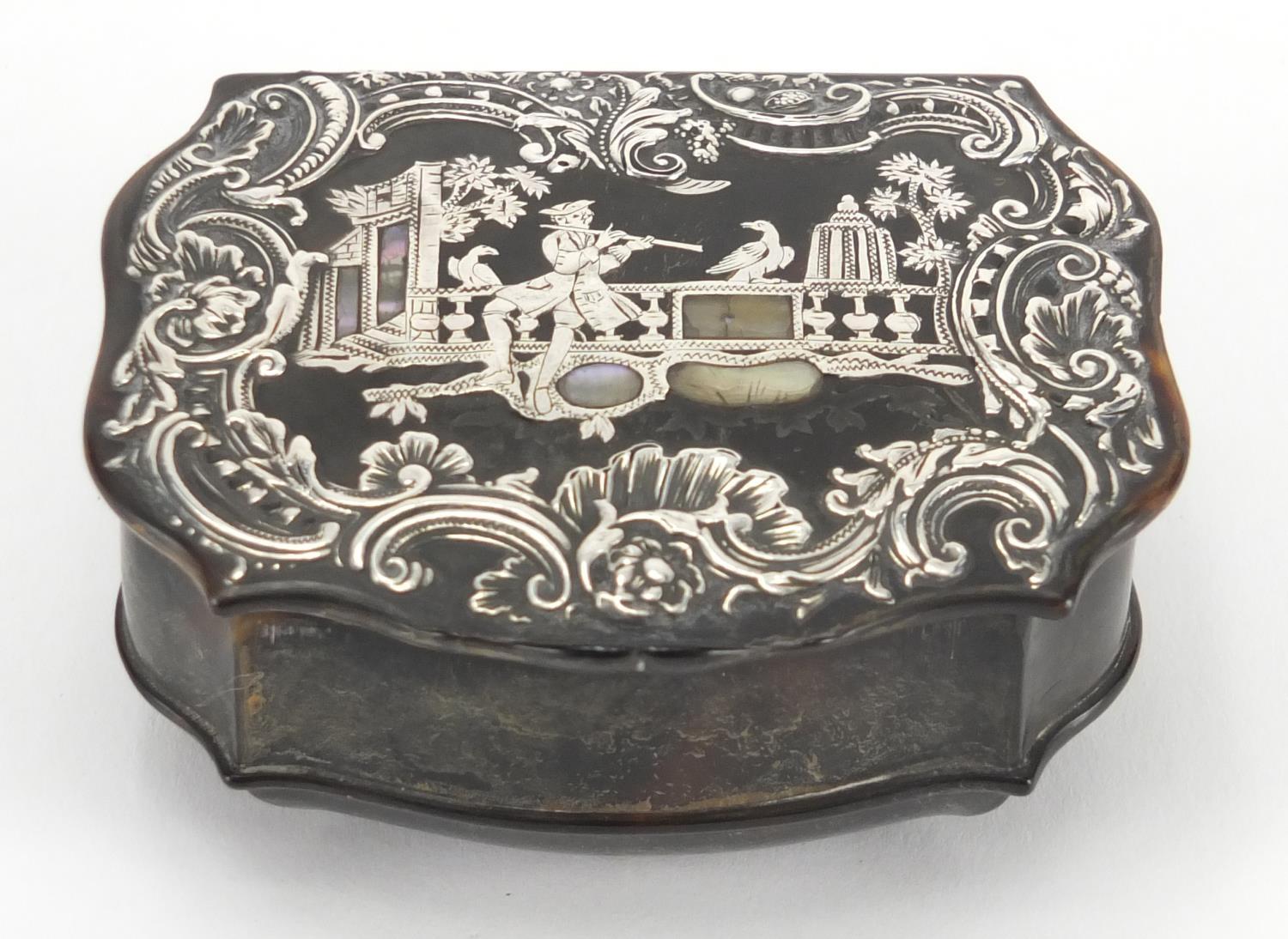 Late 18th/Early 19th century tortoiseshell snuff box, the hinged lid inlaid with silver and mother