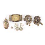 Vintage jewellery including a pair of filigree brooches and an enamelled gilt metal Egyptian pendant