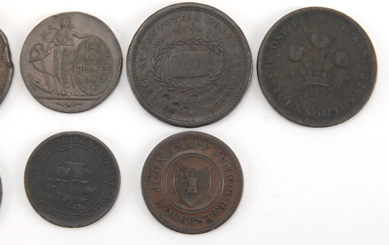 Twenty two late 18th early 19th century tokens and half pennies including Iohn of Gaunt Duke of - Image 5 of 10