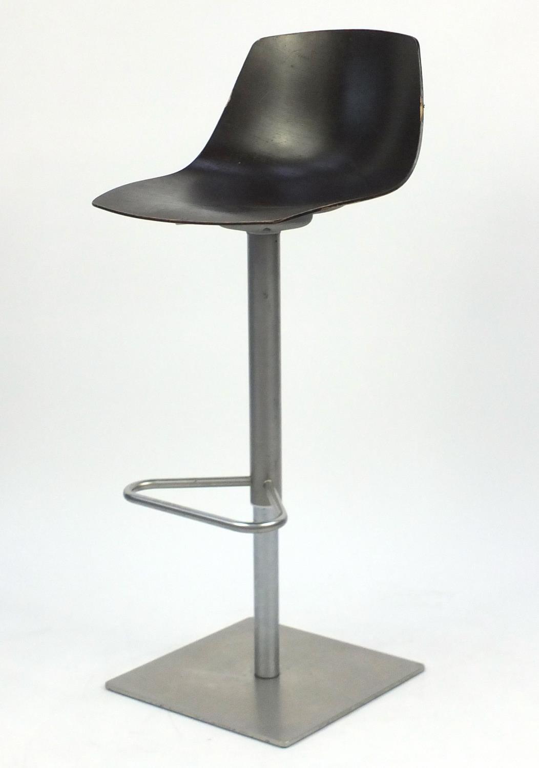 Lapalma Miunn adjustable bar stool designed by Karri Monni, 101cm high : For Further Condition