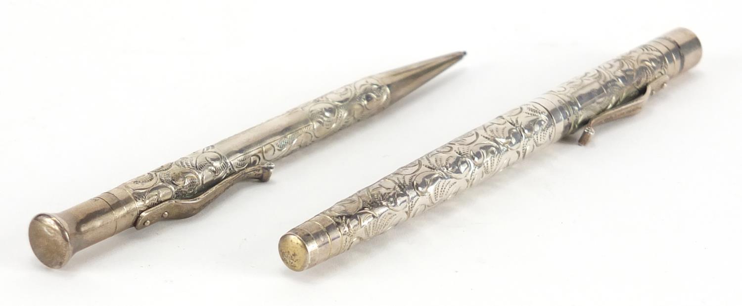 Yard-O-Led sterling silver fountain pen and propelling pencil, embossed with foliage together with - Image 5 of 7