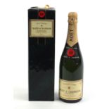 Two bottles of Moët & Chandon champagne, Premiére Cuvée and Brut Impérial : For Further Condition