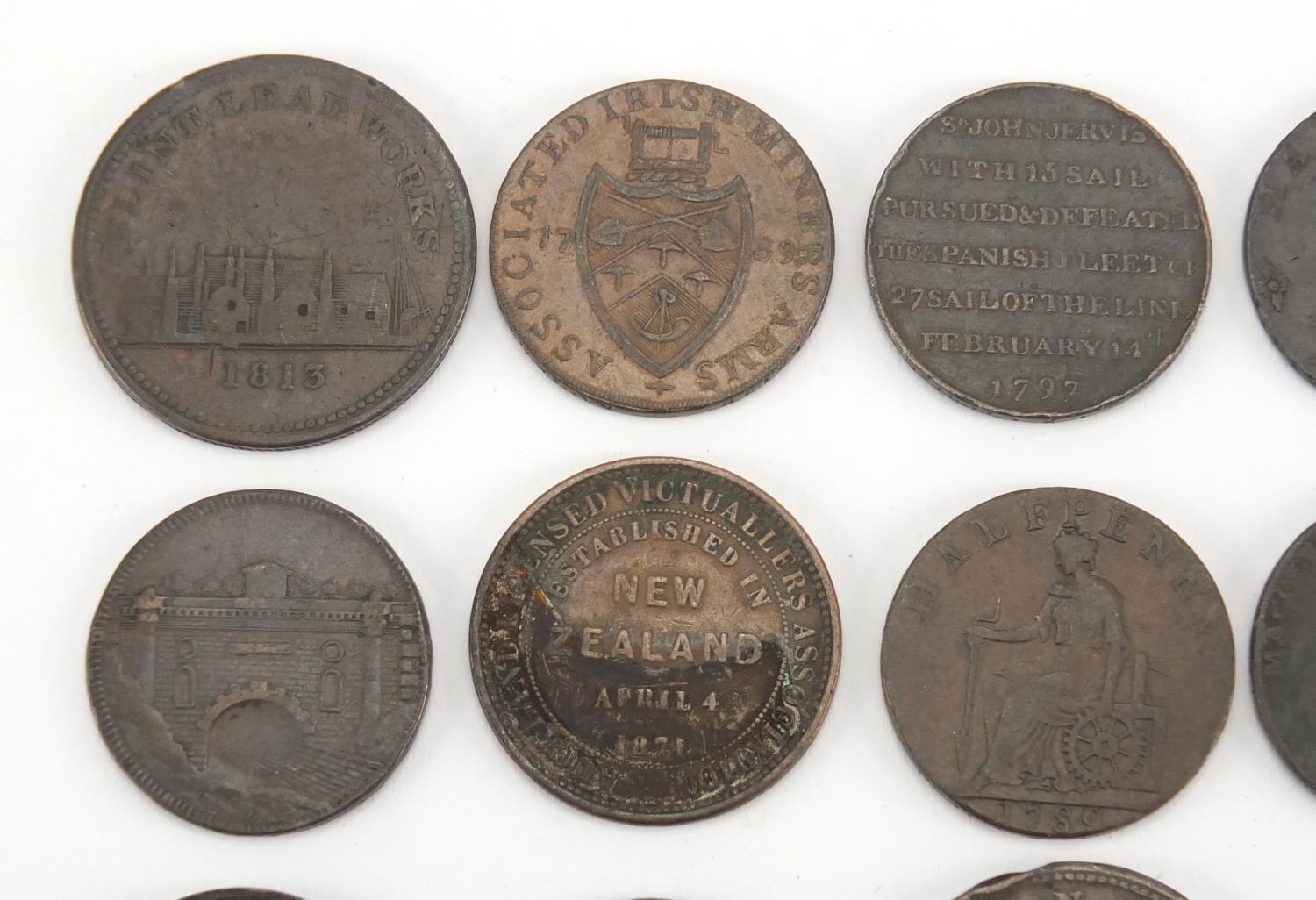 Twenty two late 18th early 19th century tokens and half pennies including Iohn of Gaunt Duke of - Image 7 of 10