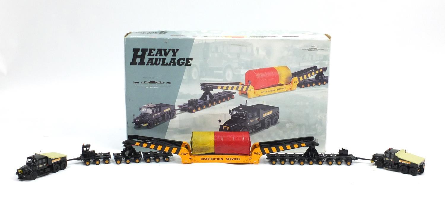 Corgi die cast Heavy Haulage vehicle with box, scale 1:50, Wynns (GEC) 18003 : For Further Condition