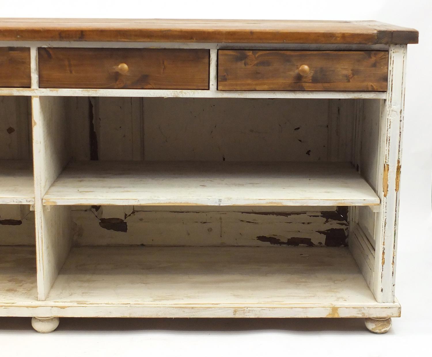 Shabby Chic stained and hand painted pine dresser base, fitted with four drawers above two - Image 4 of 7