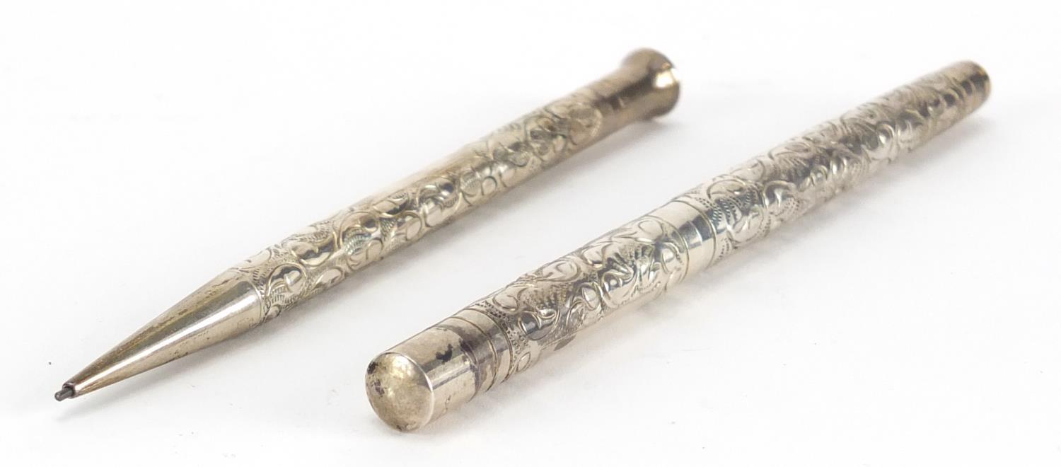 Yard-O-Led sterling silver fountain pen and propelling pencil, embossed with foliage together with - Image 6 of 7