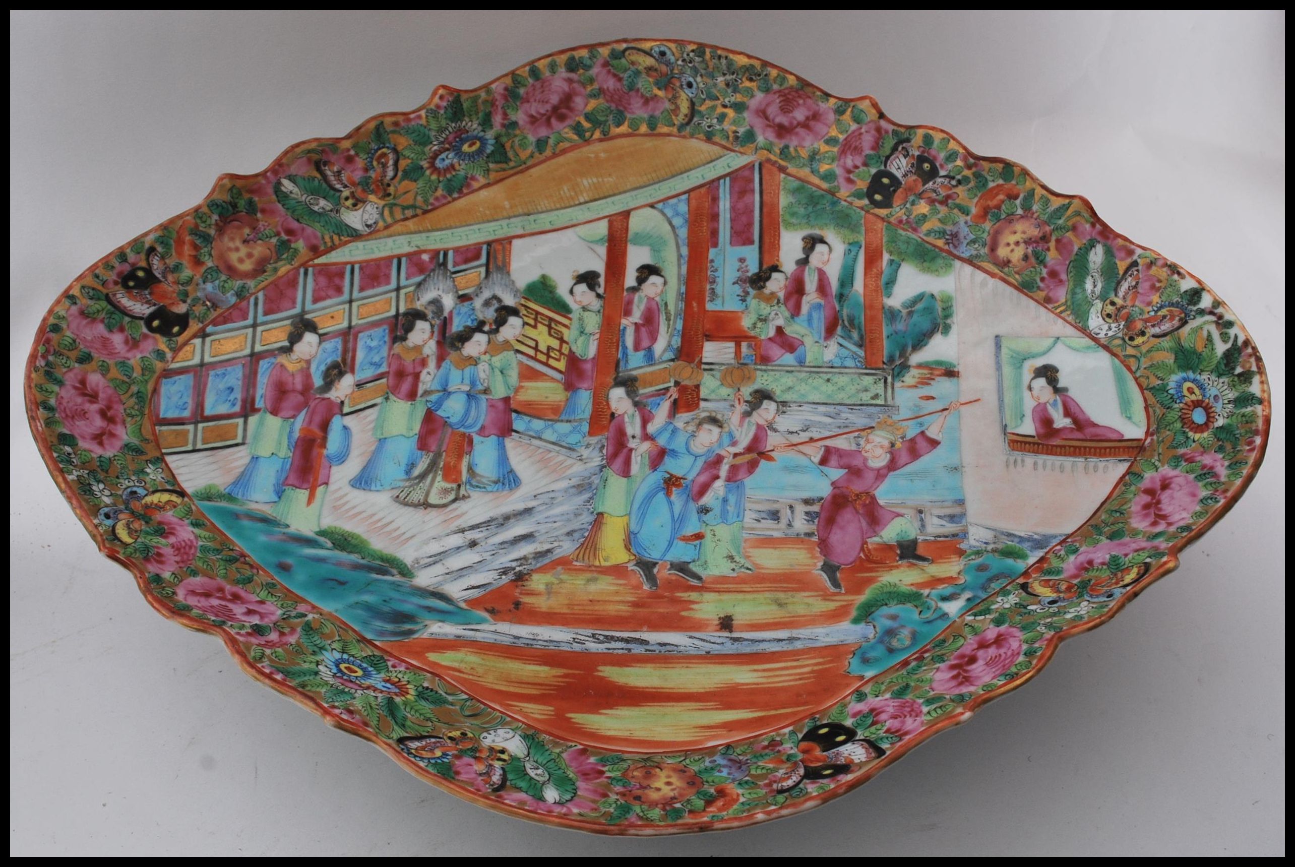 An antique 19th century Chinese Cantonese famille rose hand painted diamond shaped dish, featuring a - Image 2 of 7