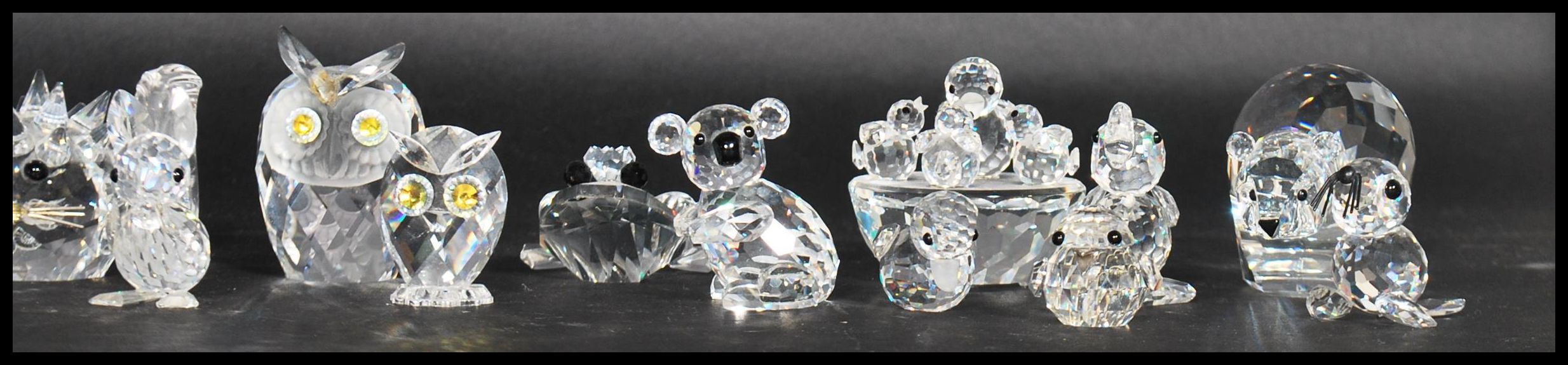 A good extensive collection of Swarovski crystals to include polar bear, mice, butterflies, frogs, - Image 2 of 12