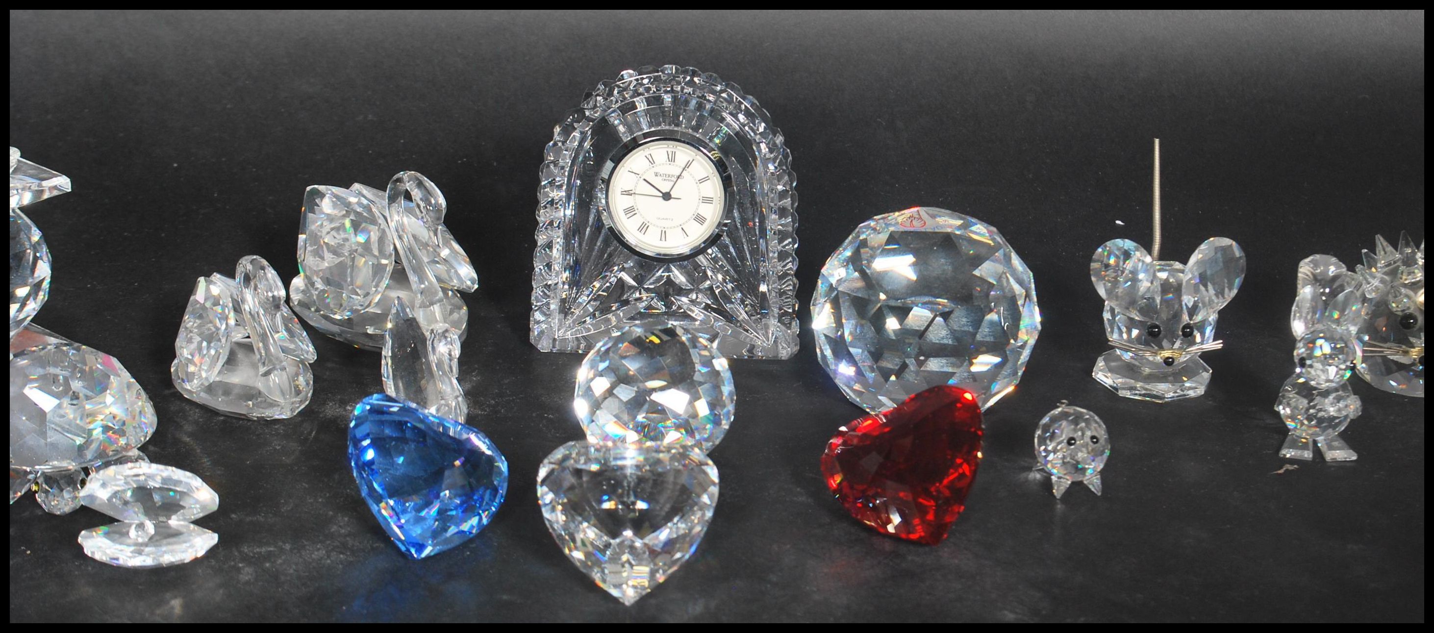 A good extensive collection of Swarovski crystals to include polar bear, mice, butterflies, frogs, - Image 10 of 12