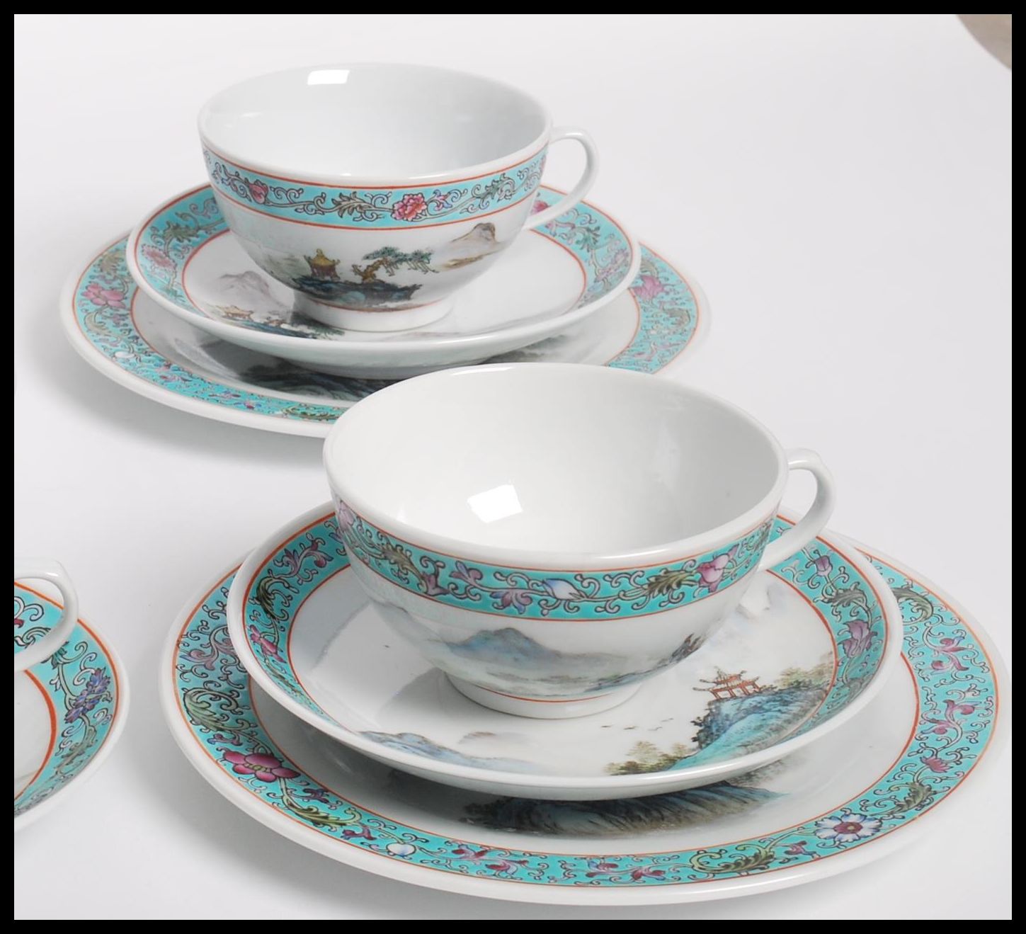 A matching service of Chinese Republic period hand painted cups saucers and plates depicting - Image 8 of 9