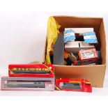 00 GAUGE RAILWAY TRAINSET ACCESSORIES AND ITEMS
