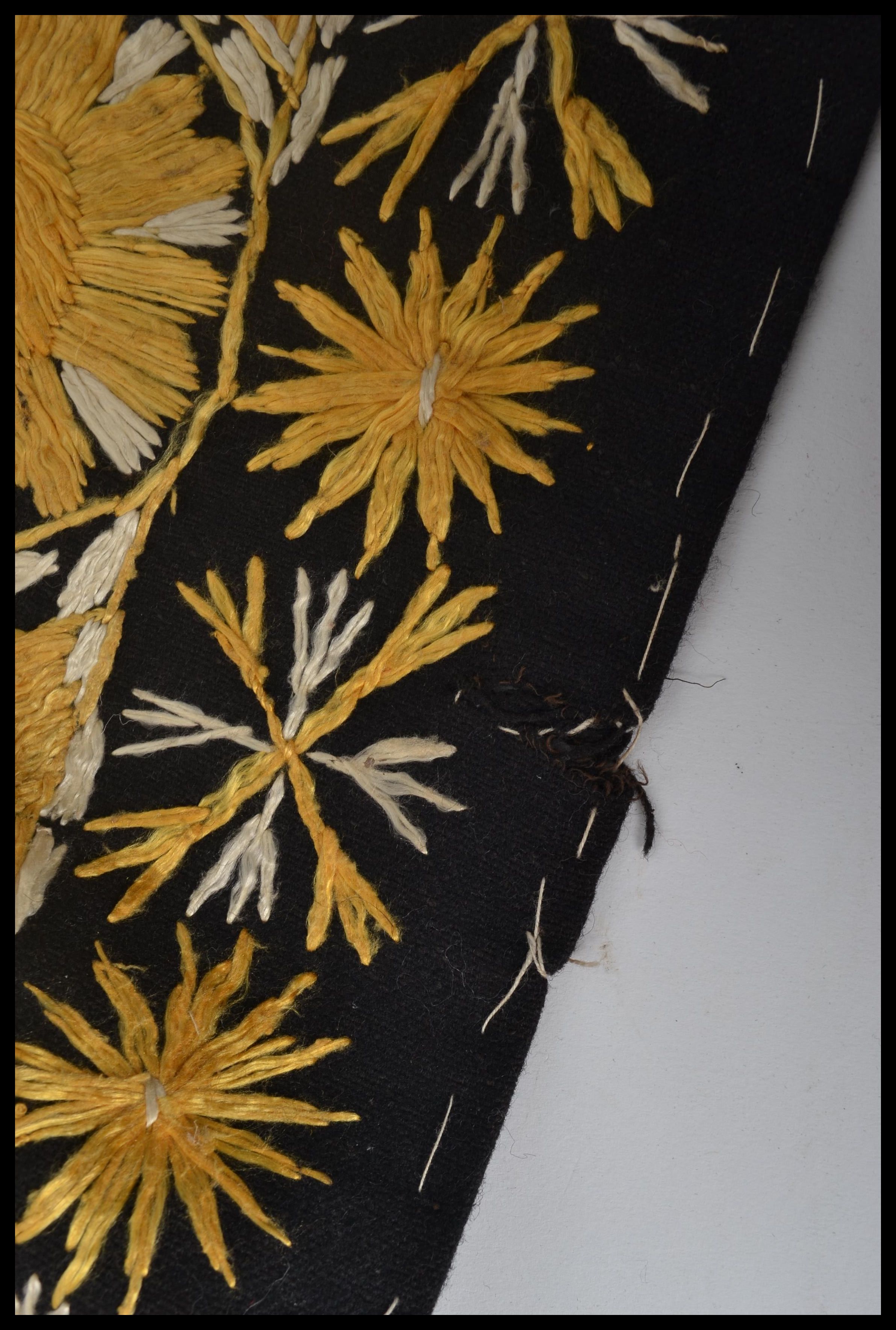 An early 20th century Indian wall hanging having a cotton back with silk threads. The design of - Image 8 of 11