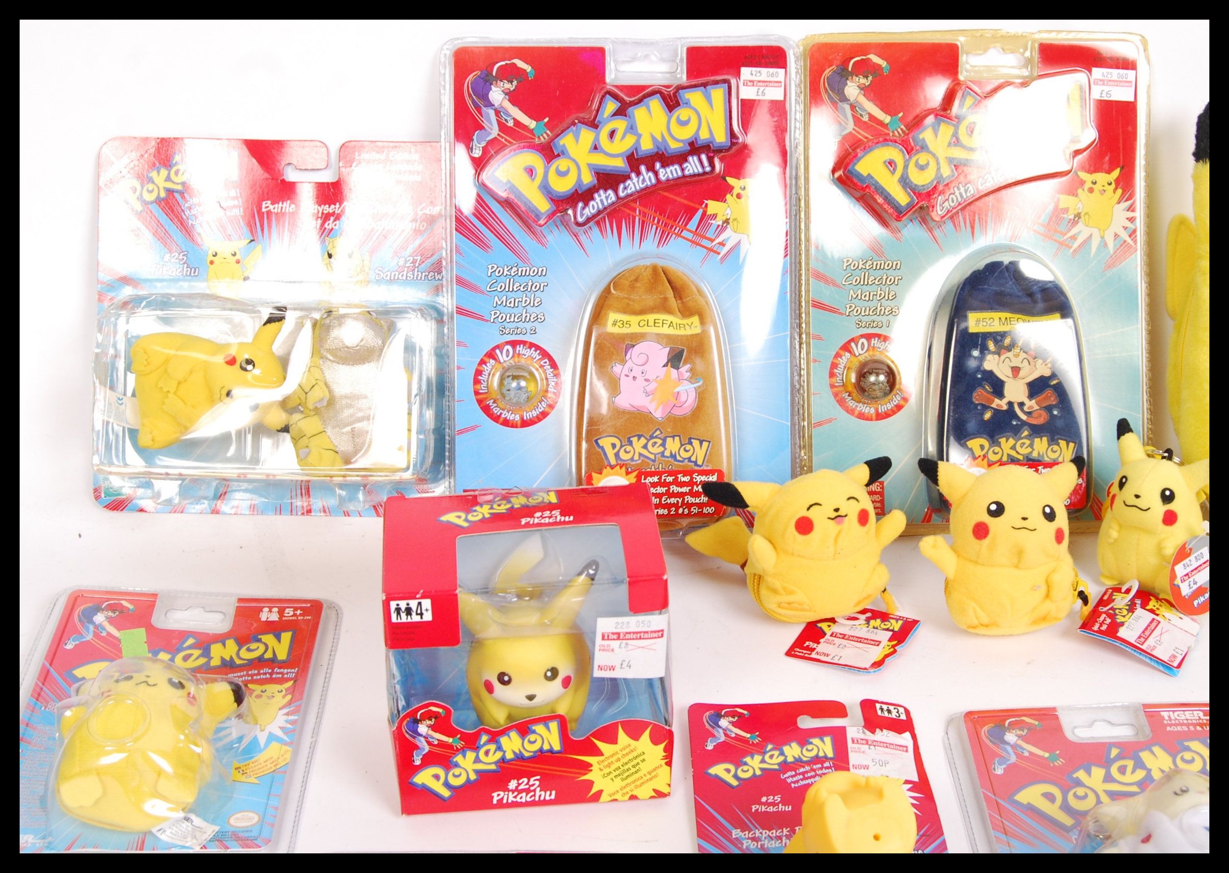 POKEMON TOYS & ACCESSORIES - Image 2 of 4