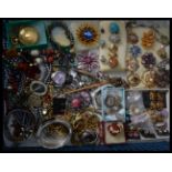 A good collection of vintage costume dress jewellery to include rings , necklaces , bracelets etc.
