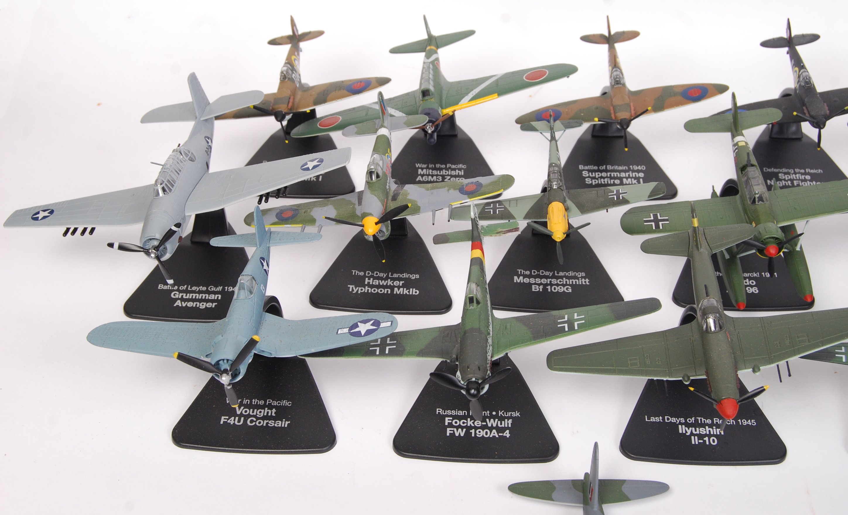 ATLAS EDITION DIECAST MODEL FIGHTER PLANES - Image 2 of 4