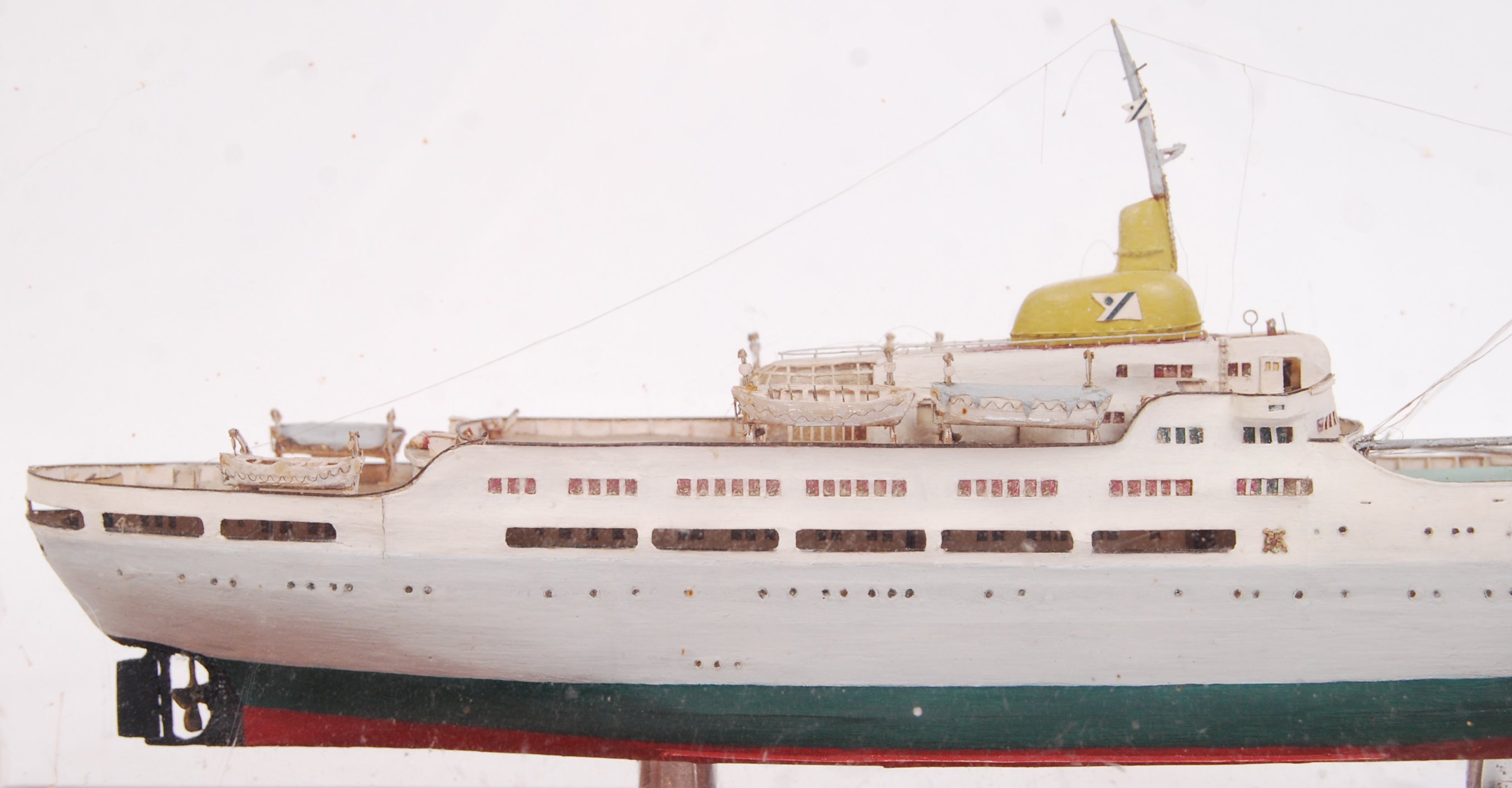 M.V. BLENHEIM WOODEN MODEL SHIP - Image 3 of 3