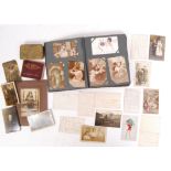 FASCINATING WWI FIRST WORLD WAR COLLECTION OF POSTCARDS TO A YOUNG LADY