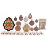 ASSORTED MILITARIA - PATCHES, BADGES & BUTTONS