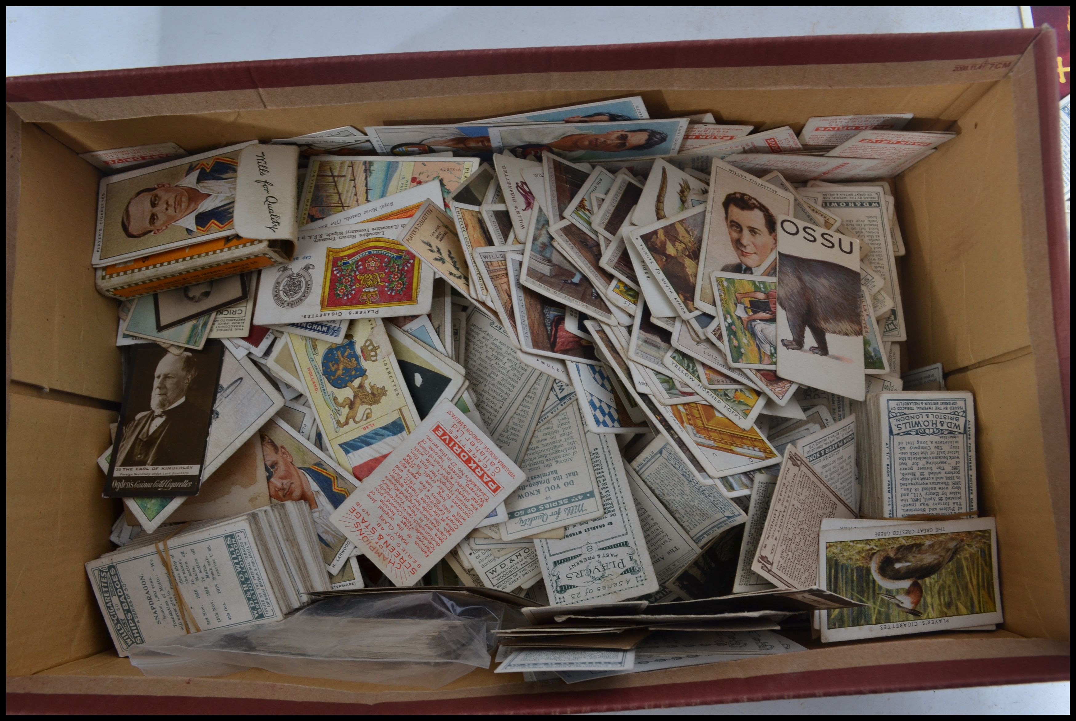A shoe box of vintage cigarette cards , many hundreds of odds and part sets , 3 sets , Wills , - Image 6 of 6