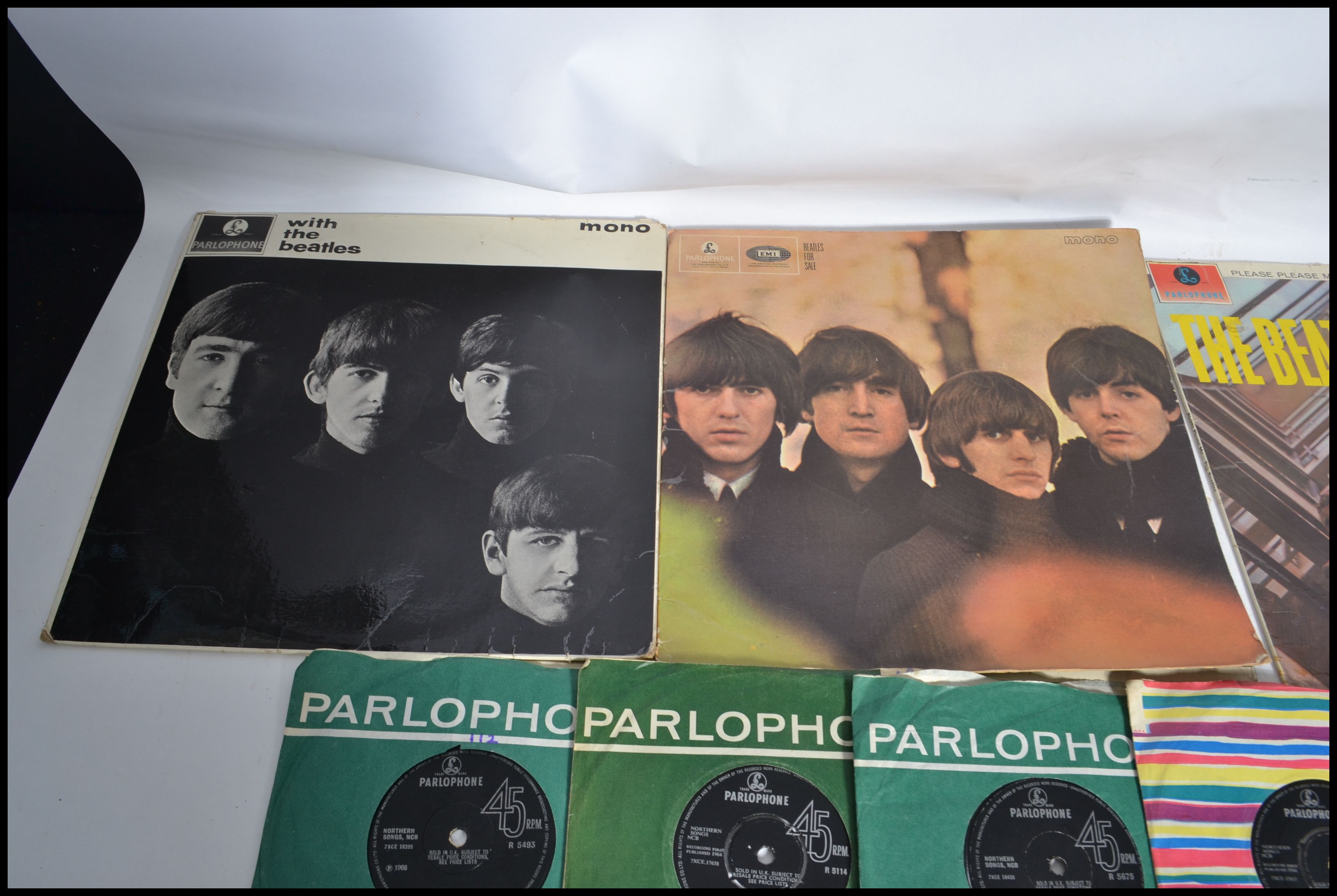 The Beatles A collection of vinyl long play LP records together with a selection of 7" 45rpm vinyl - Image 2 of 9