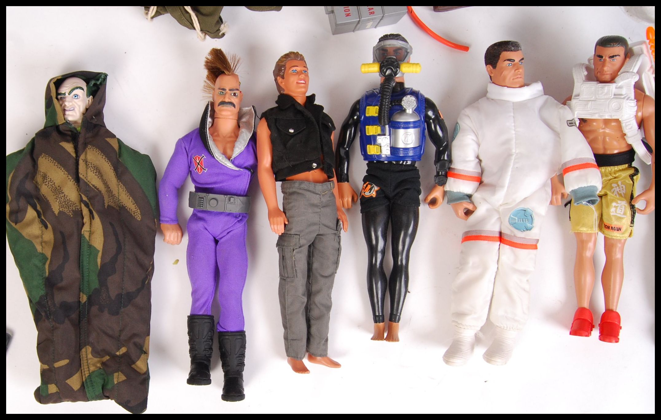 HASBRO ACTION MAN & ACCESSORIES - Image 3 of 6