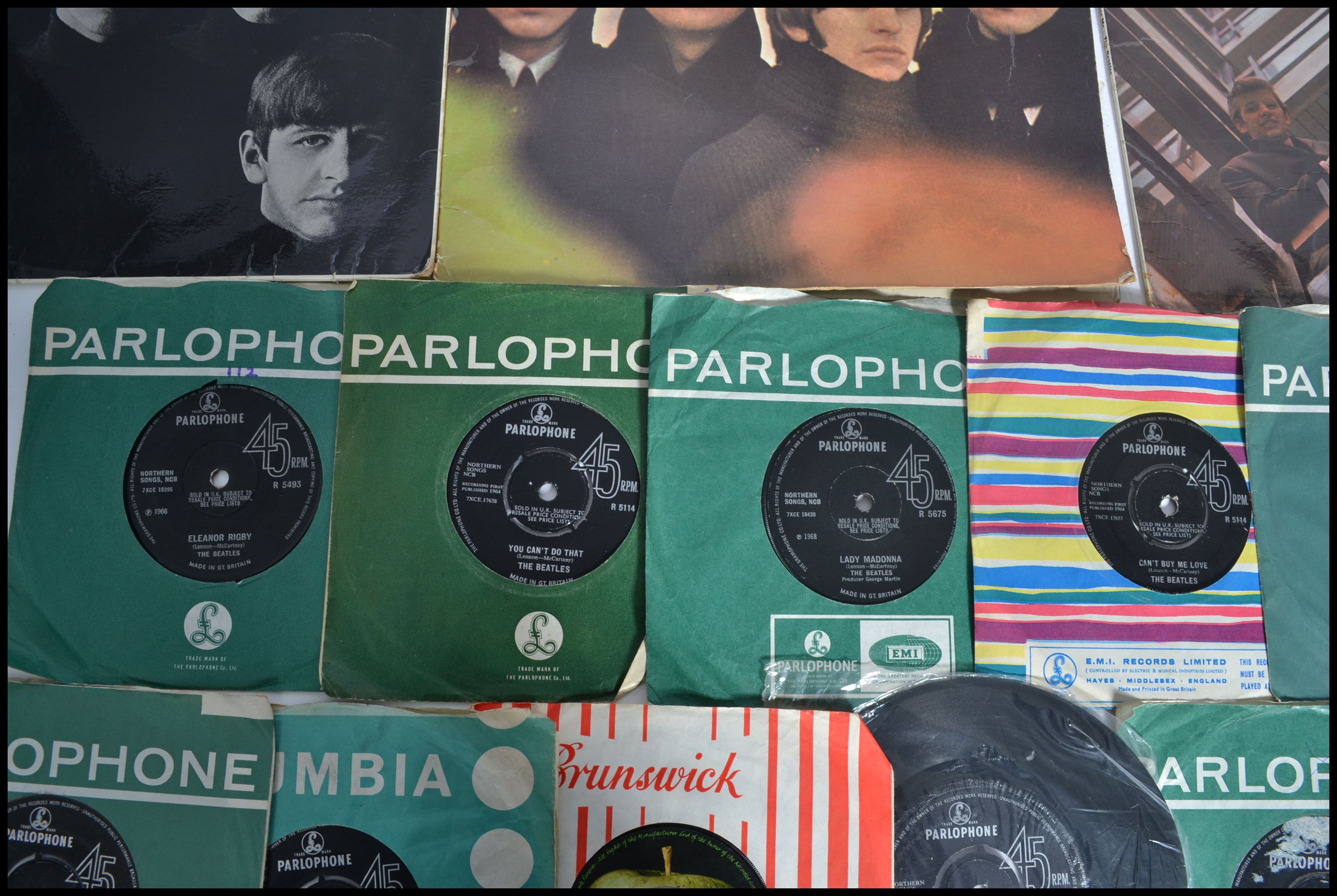 The Beatles A collection of vinyl long play LP records together with a selection of 7" 45rpm vinyl - Image 6 of 9