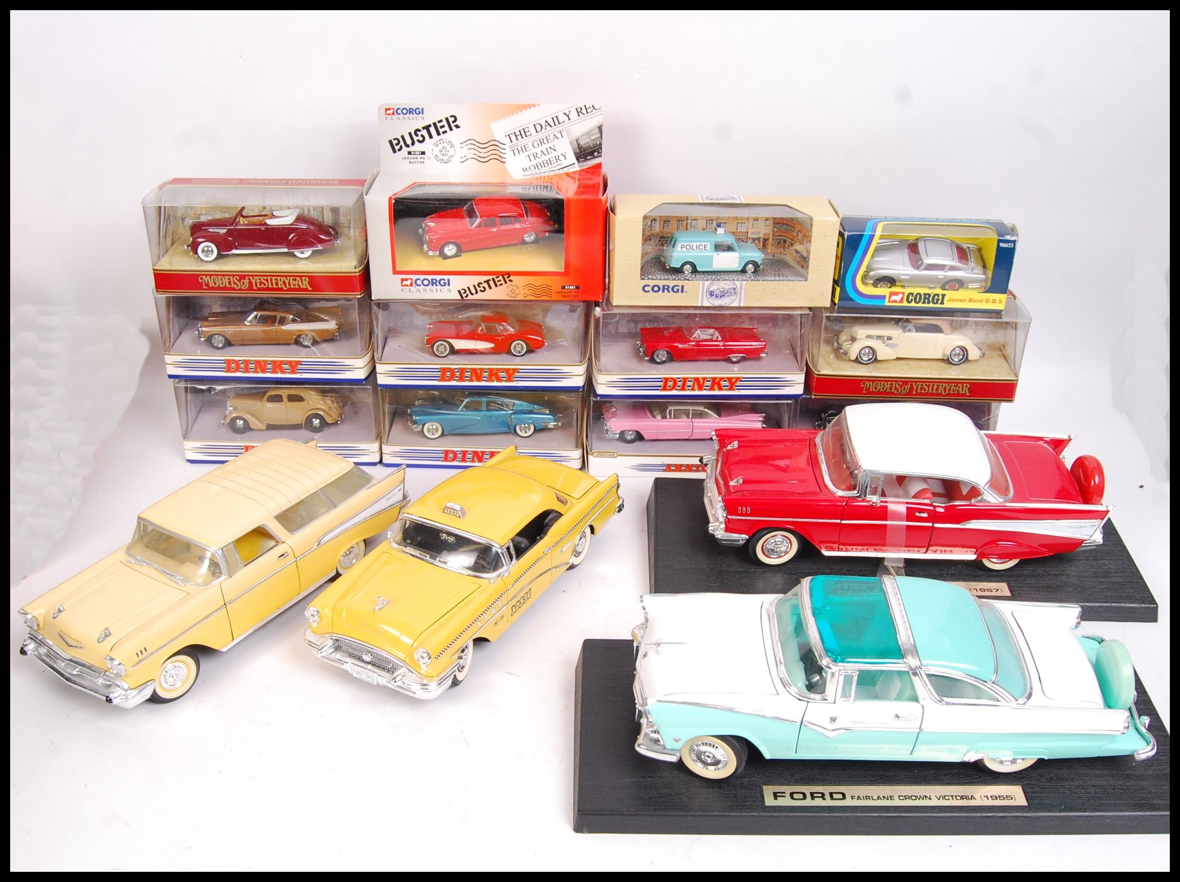 CORGI, DINKY, MATCHBOX & OTHER DIECAST MODEL VEHICLES