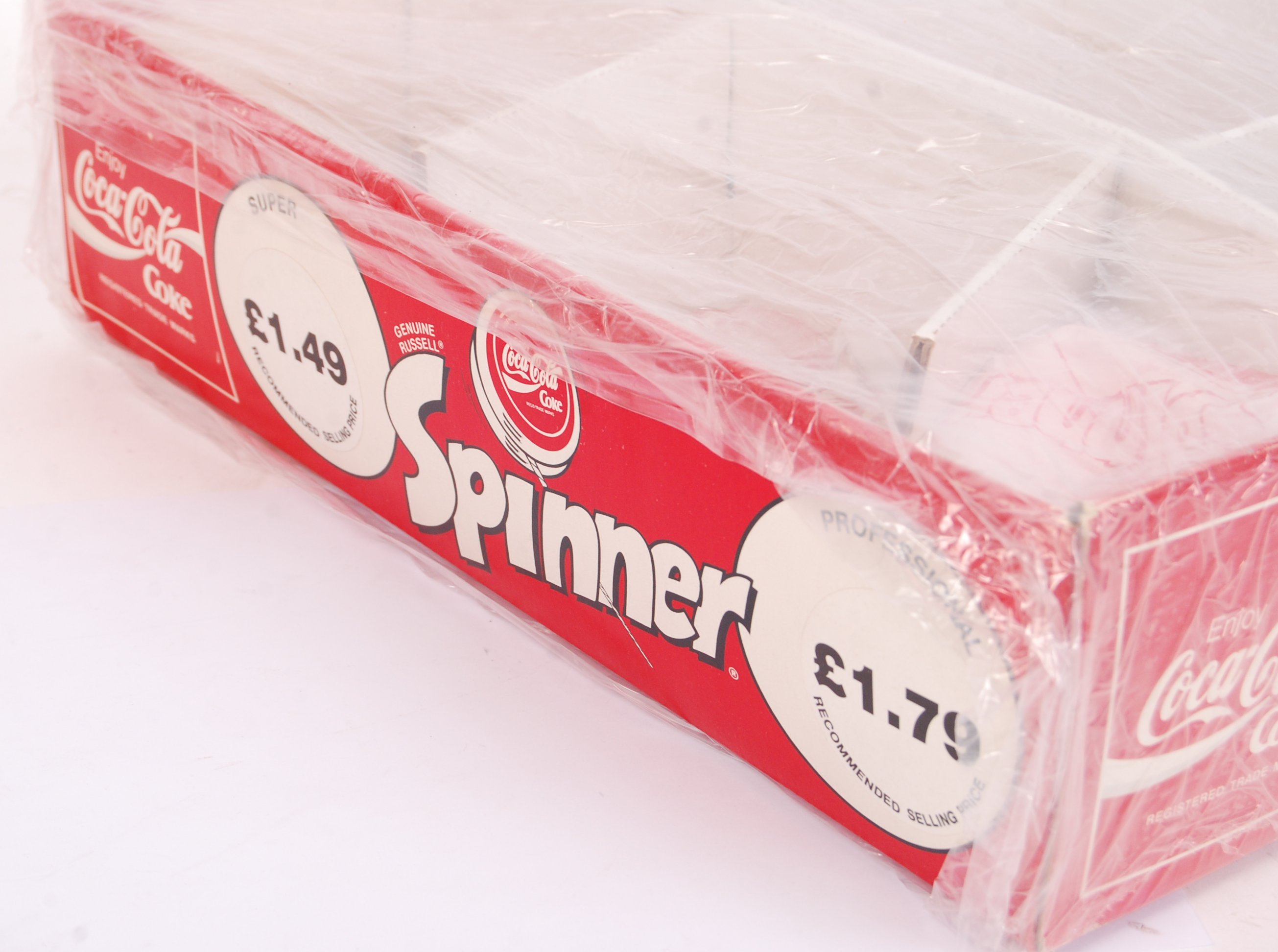 RARE COCA COLA COUNTER TOP STOCK BOX OF YOYO'S SPINNERS - Image 3 of 3