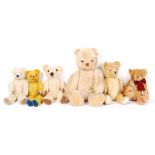 COLLECTION OF ASSORTED VINTAGE TEDDY BEARS