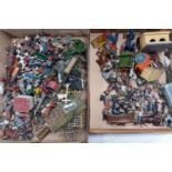 LARGE COLLECTION OF ASSORTED BRITAINS LEAD FARM FIGURES & ACCESSORIES