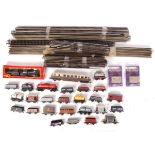 ASSORTED 00 GAUGE RAILWAY TRAINSET ROLLING STOCK & ACCESSORIES