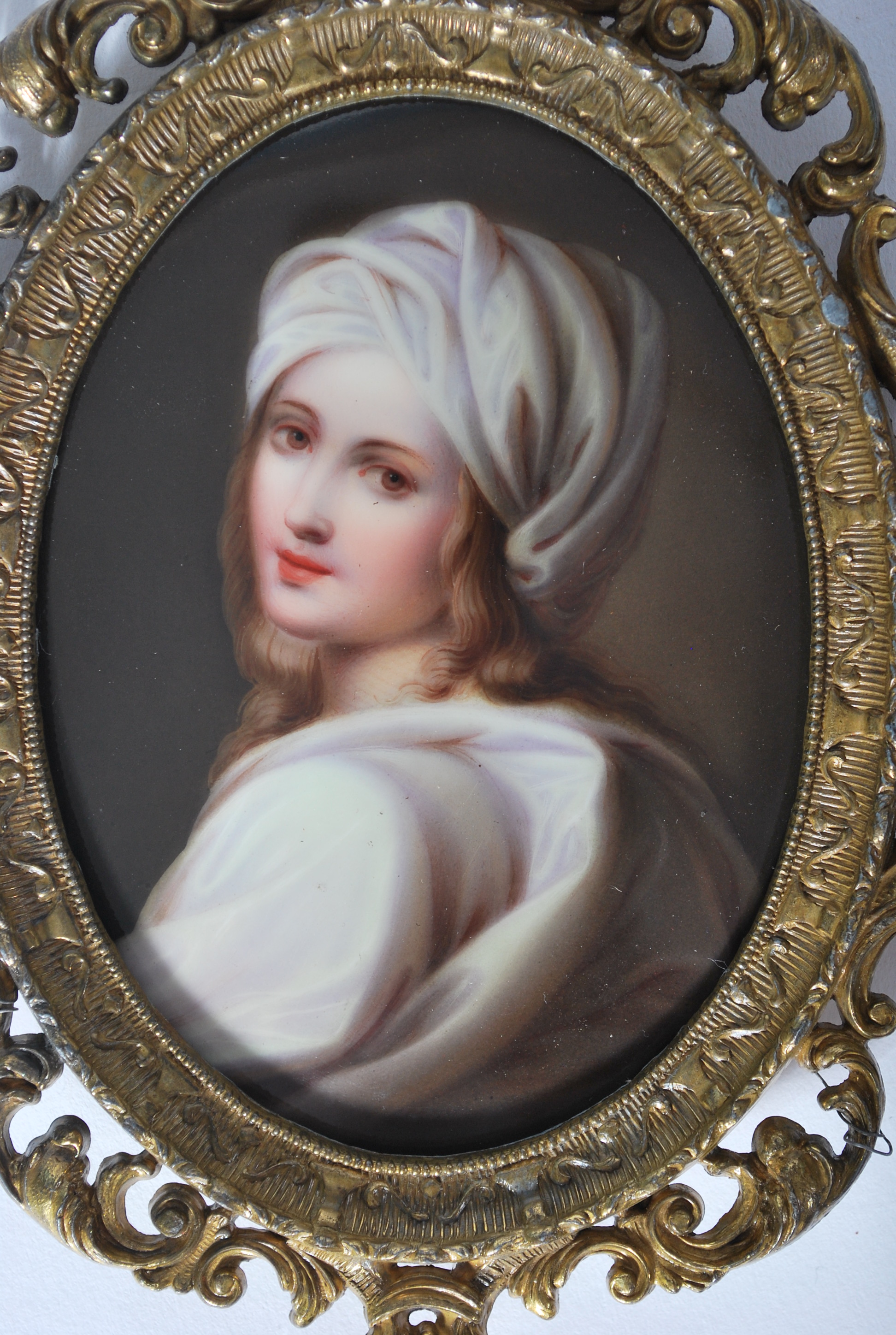 A German Berlin Porcelain Plaque, late 19th century, painted with a bust portrait of Beatrice - Image 2 of 8