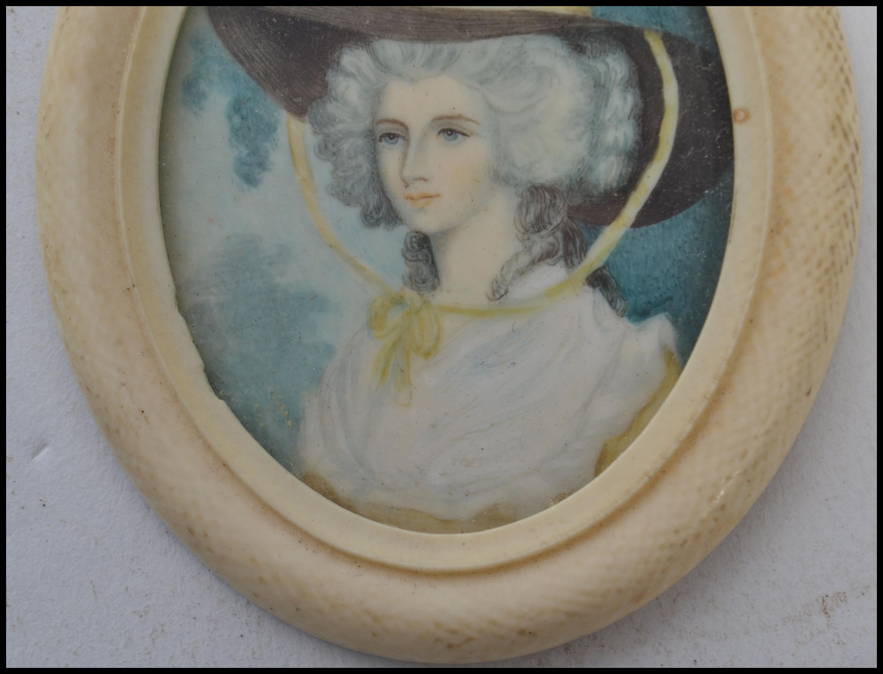 An 18th century portrait miniature painting on ivo - Image 5 of 5