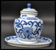 Two early 20th century blue and white Chinese cera