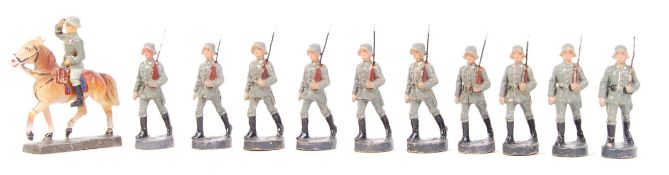 RARE PRE-WAR GERMAN ELASTOLIN MODEL SOLDIERS / FIG