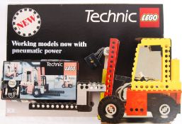 VINTAGE 1980'S LEGO TECHNIC 8843 POINT OF SALE SHOP DISPLAY MOTORISED SIGN