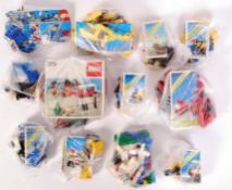 ASSORTED VINTAGE LEGO LEGOLAND SETS