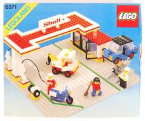 VINTAGE LEGO LEGOLAND SET SHELL GARAGE
