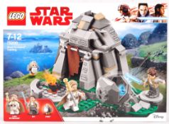 LEGO STAR WARS AHCH - TO ISLAND TRAINING BOXED SET