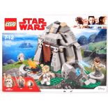 LEGO STAR WARS AHCH - TO ISLAND TRAINING BOXED SET